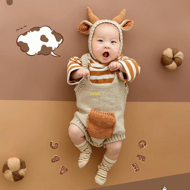 Set Đồ 2 Món Gồm Áo Liền Quần Dệt Kim Hình Tai Bò Sữa Kèm Nón Dệt Kim Làm Đạo Cụ Chụp Ảnh Cho Bé Sơ Sinh