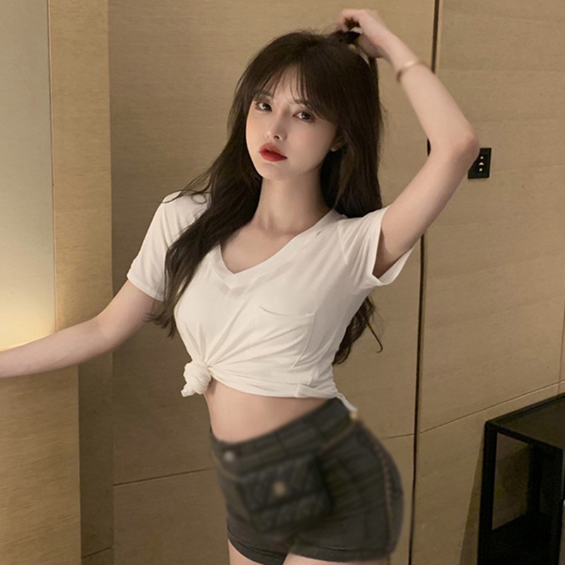 Áo thun tay ngắn cổ chữ V màu sắc đơn giản cho nữ