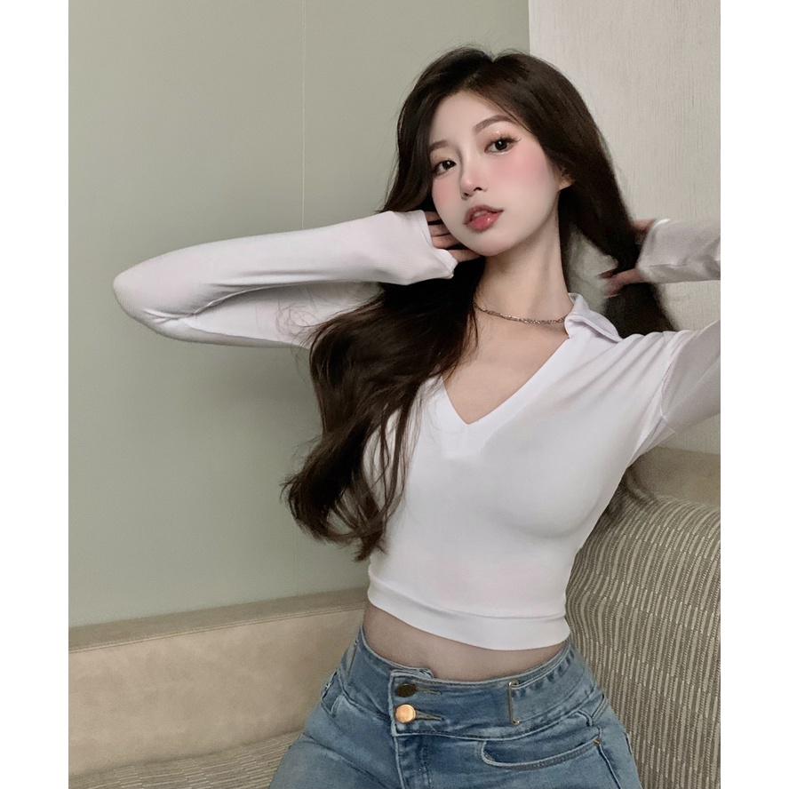 Áo crop top cổ chữ V màu đen gợi cảm thời trang cho nữ | BigBuy360 - bigbuy360.vn