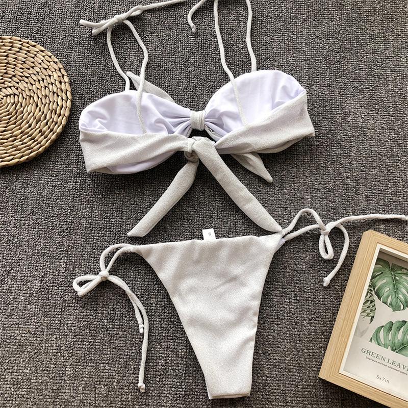 Bikini đi biển quyến rũ