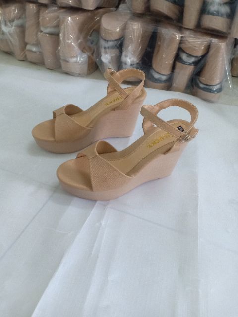 Sand xuồng nơ xinh siêu êm