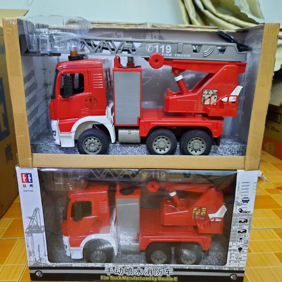 Xe cứu hỏa mô hình cỡ lớn đồ chơi trẻ em phun được nước thật