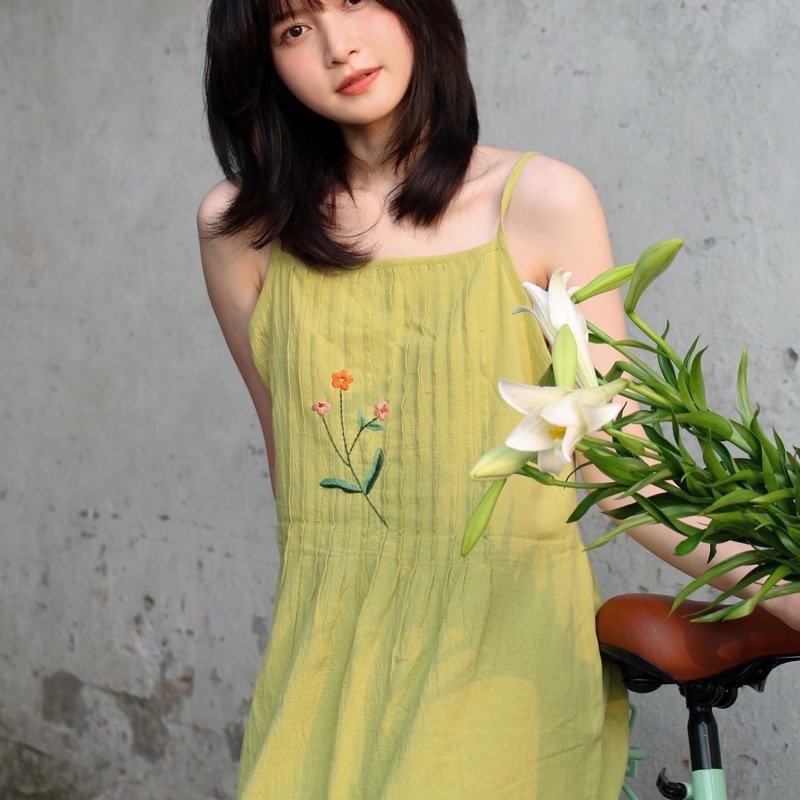 Đầm trần li thêu cành hoa | Lá Xoè
