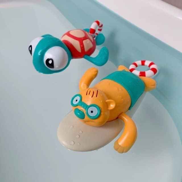 Đồ chơi nhà tắm rùa, gấu bơi lội