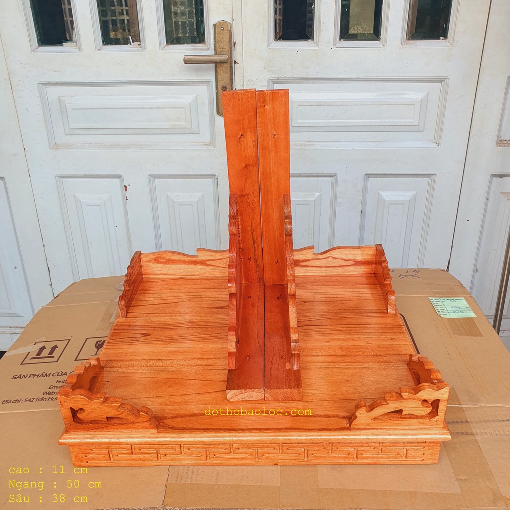 Bàn thờ treo tường gỗ xoan ngang 50cm trơn đỏ