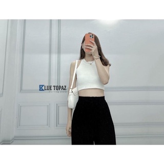 Áo crop len tăm cổ yếm