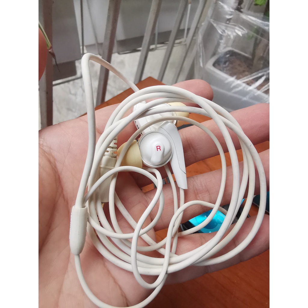 Combo máy nghe nhạc cao cấp Sony NW-S13 + loa mini + tai nghe chống ồn
