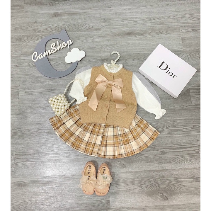 SET VÁY BÉ GÁI, SET 3 CHI TIẾT