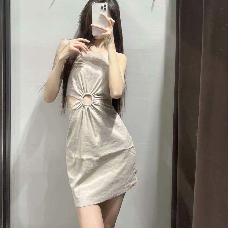 Váy ngắn ôm body khoen tròn cắt eo ZR