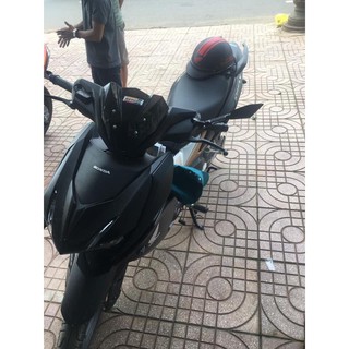 Mão đen có sừng cho Winner X