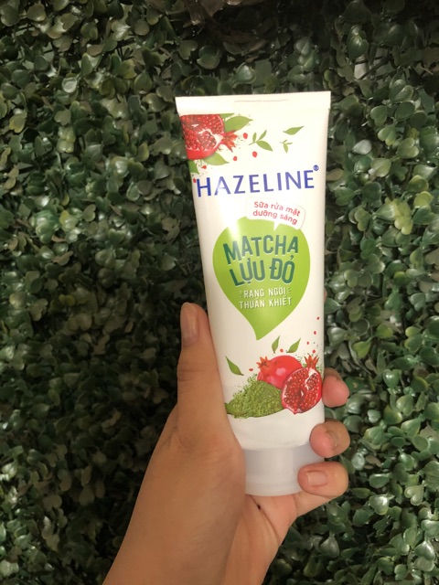 SỮA RỬA MẶT HAZELINE DƯỠNG SÁNG MATCHA LỰU ĐỎ 100g