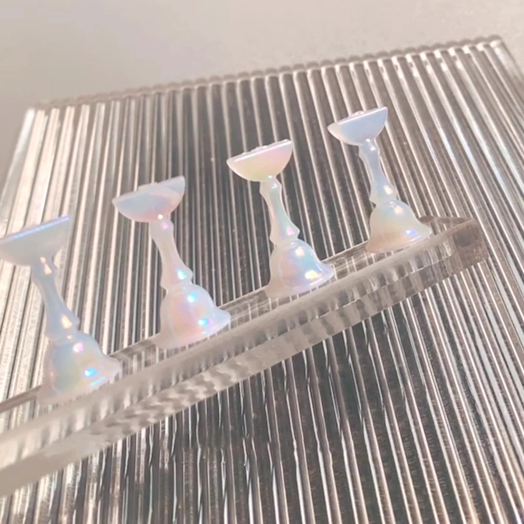 Set 5 Giá Đỡ Trưng Bày Móng Tay Giả Từ Tính Chắc Chắn Dành Cho Nữ