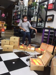 Đá muối himalaya mặt cong