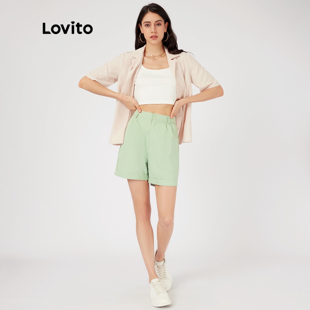 Quần short Lovito màu trơn lưng cao nếp gấp phong cách sang trọng L23LD032 (màu xanh lá)