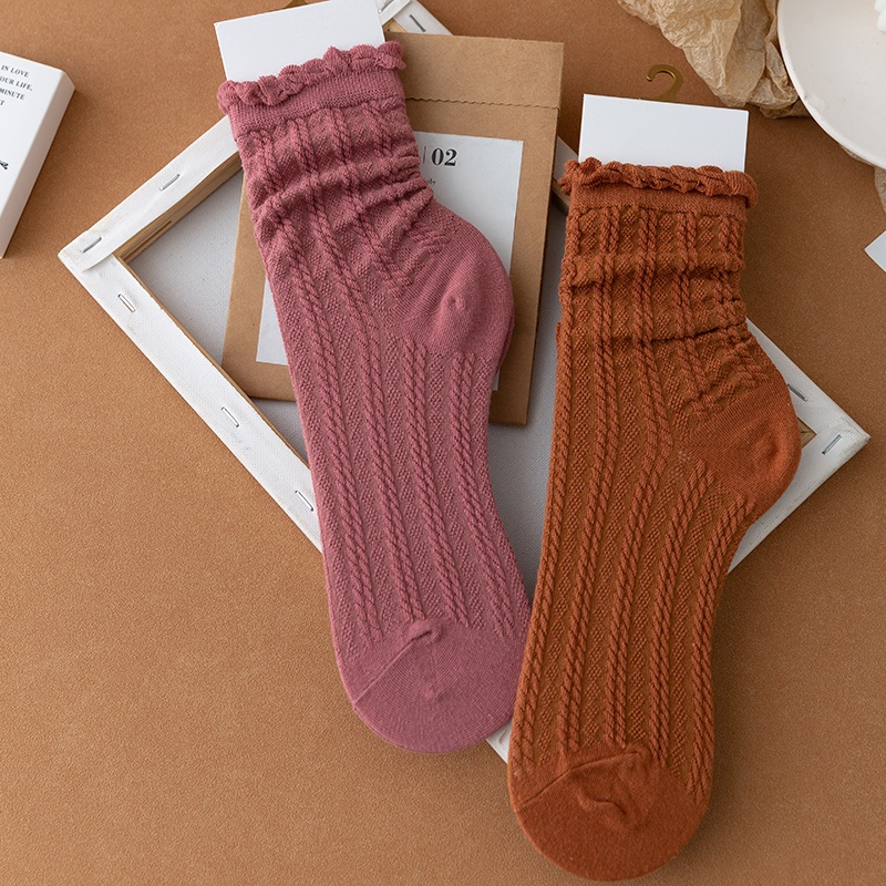 Cute Solid Color Ladies Crew Socks Women Cotton Japanese Twist Pattern White Black Casual Socks