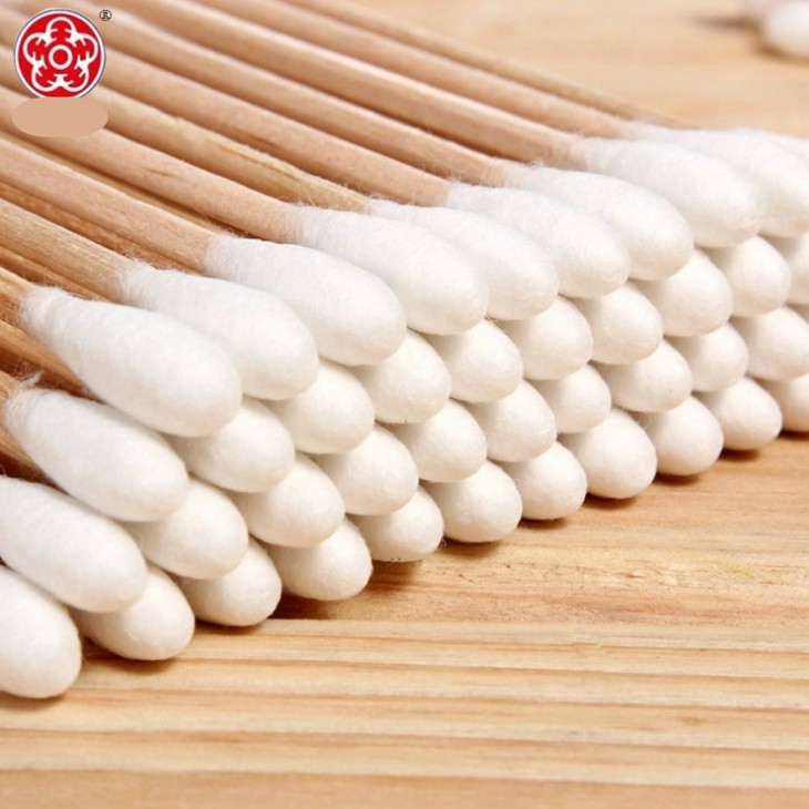 Tăm bông Cotton Buds hộp 150 que thân gỗ (dùng cho người lớn)