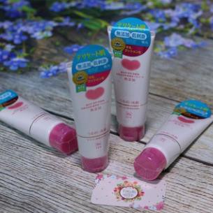 Sữa rửa mặt dưỡng ẩm chiết xuất từ sữa bò tự nhiên 110g (hồng)CHÍNH HÃNG nuôi dưỡng da sáng mịn và săn chắc.