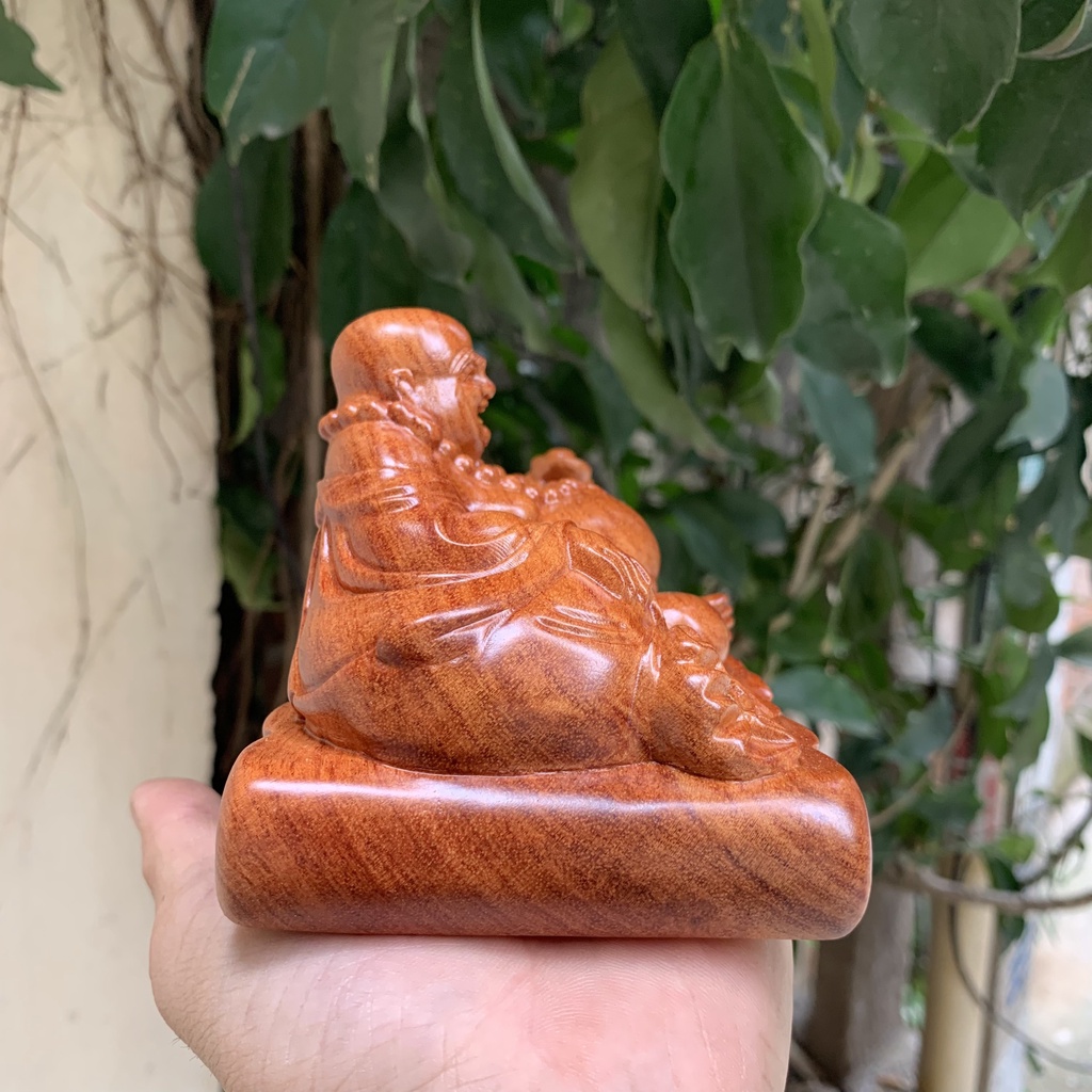 Di lặc để xe ô tô bằng gỗ hương cao 9 cm ngang 15 cm đế vạn sự như ý