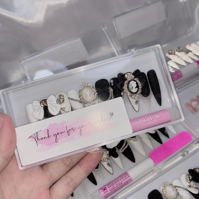 NAIL BOX sang chảnh Đen trắng