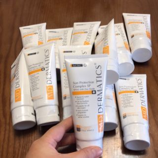 [CHÍNH HÃNG] Md Dermatics Kem chống nắng Spf45