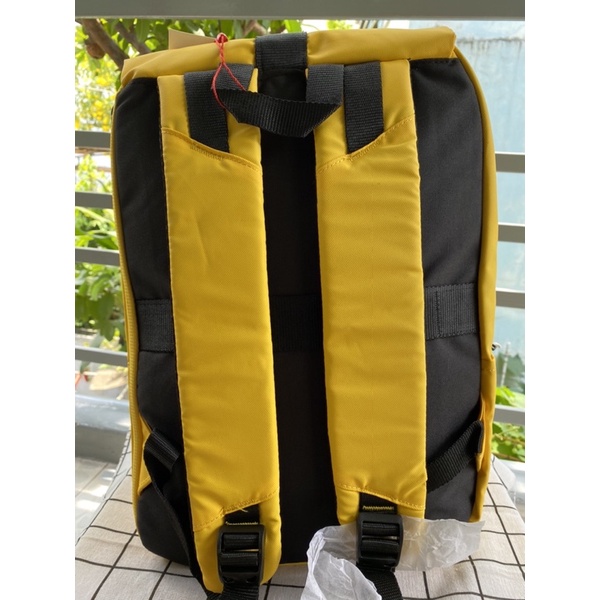 Balo laptop American Tourister màu vàng