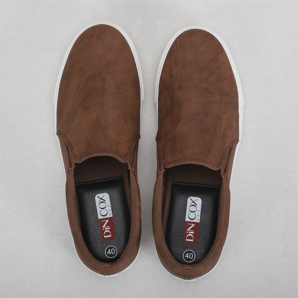 Giày Sneaker Da Nam DINCOX GC38 Brown Trẻ Trung