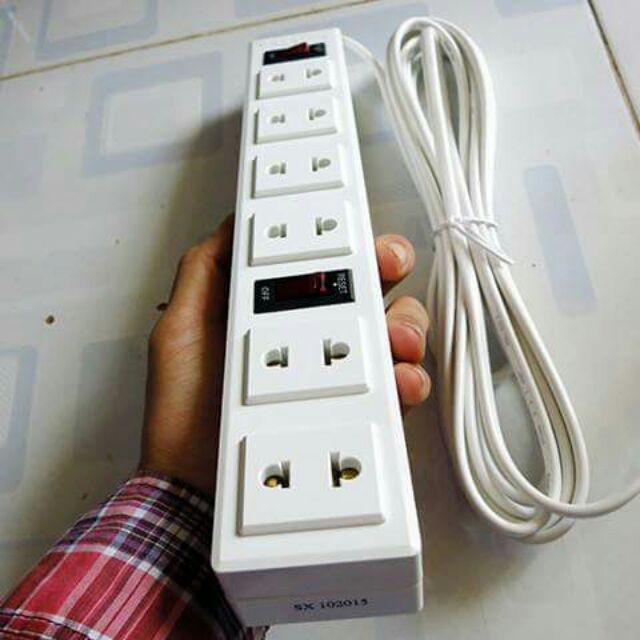 Ổ cắm điện( trắng) dài 6 Lỗ