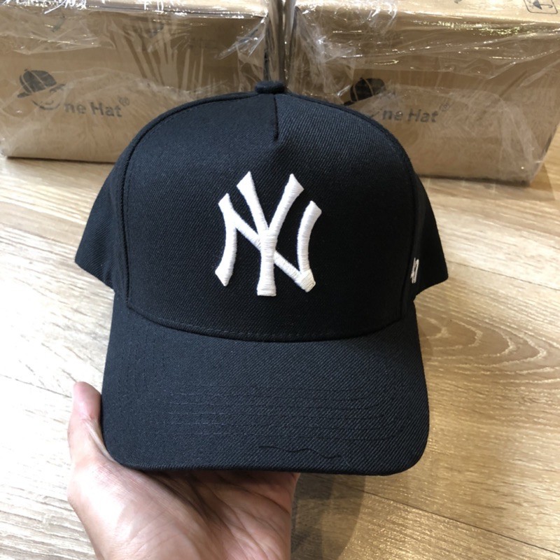 Nón NY trucker cap logo trắng