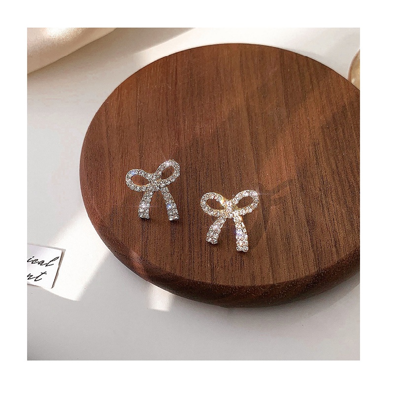 Khuyên tai mặt hình nơ đính đá nhân tạo xinh xắn thời trang dành cho nữ