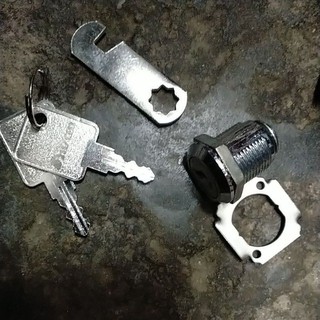Khoá tủ cốp Ivan cam lock