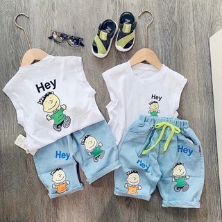 Set bộ áo thun và quần ngố jean Hey cho bé trai