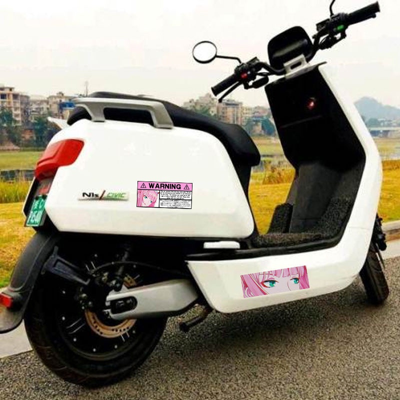 Two-dimensional Mắt Cảnh báo Nhãn dán JDM Hoạt hình Xe ô tô Cửa sổ Hình dán tiếng Nhật Vết xước Che đậy đề can