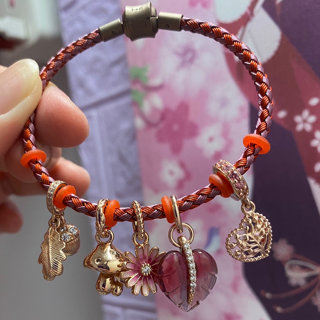 Mặt dây chuyền cây tình yêu