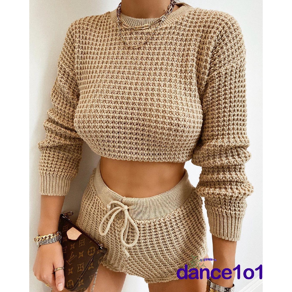 Bộ trang phục áo len giản dị dáng ngắn và quần short cạp cao thời trang cho nữ