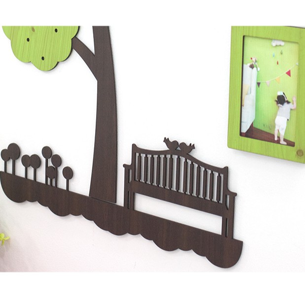 Đồng hồ treo tường Kim Trôi, đồng hồ trang trí nhà cửa hình cây - Tree wall clock kèm 3 khung ảnh- M16