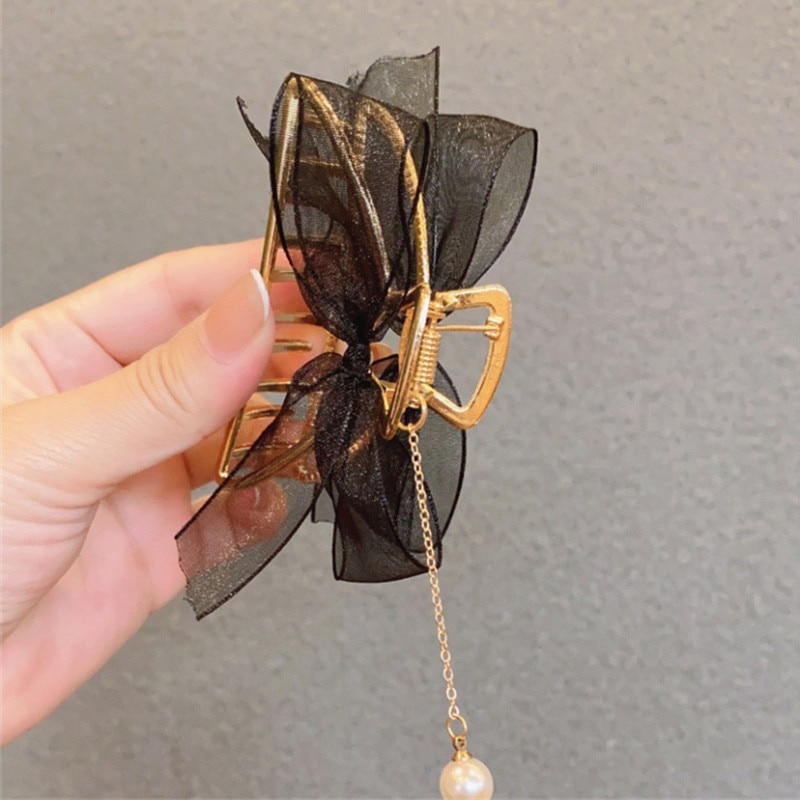 Kẹp Tóc Hình Nơ Lưng Đính Ngọc Trai Xinh Xắn Cho Nữ