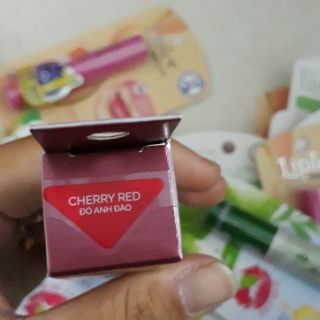 Son lì Lip On Lip màu đỏ Cherry