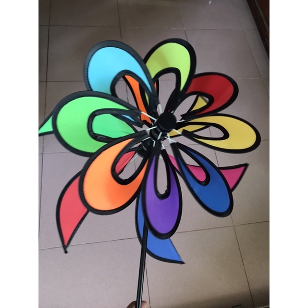 Chong chóng 8 cánh 6 đuôi, tặng kèm keo 502 + chong chóng nhỏ