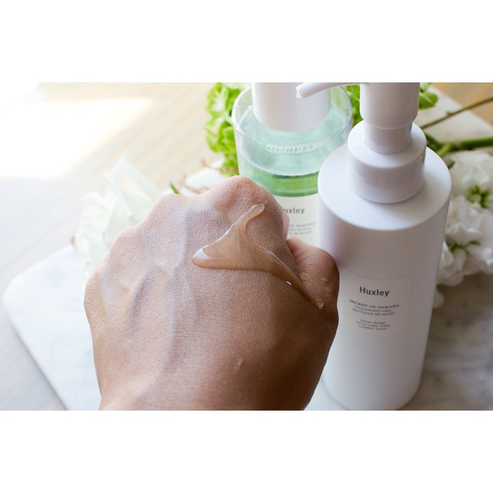 Gel rửa mặt Huxley Secret Of Sahara Cleansing Gel Be Clean Be Moist