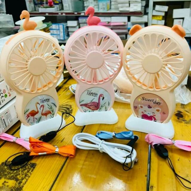 Quạt tích điện hồng hạc và dog sỉ 72k