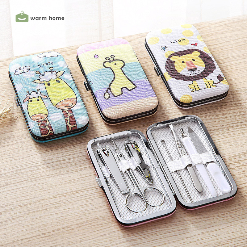 Bộ 7 Dụng Cụ Cắt Móng Tay Bằng Thép Không Gỉ Với Hộp Đựng Họa Tiết Hoạt Hình