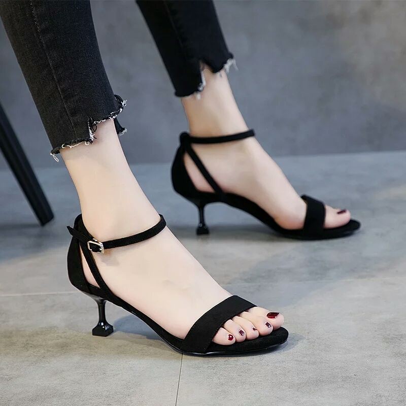 Dép xăng đanName the birds sandals female in new summer 2020 word buckle with fashion is fine 5 cm joker cat women s shoes