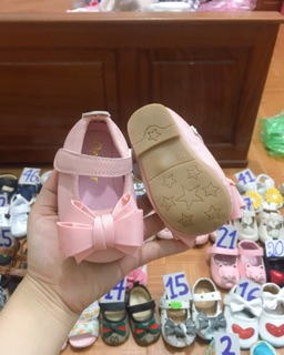 Giày búp bê nơ hồng bé gái
