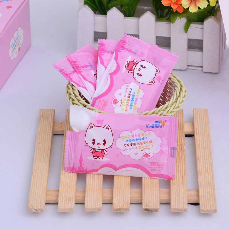 01 Khăn giấy ướt mini dễ thương bỏ túi tiện lợi, Khăn ướt mini đóng gói túi hình chữ nhật nhỏ gọn