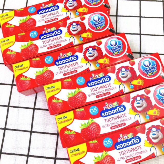 Kem Đánh Răng Trẻ Em Kodomo Thái Lan