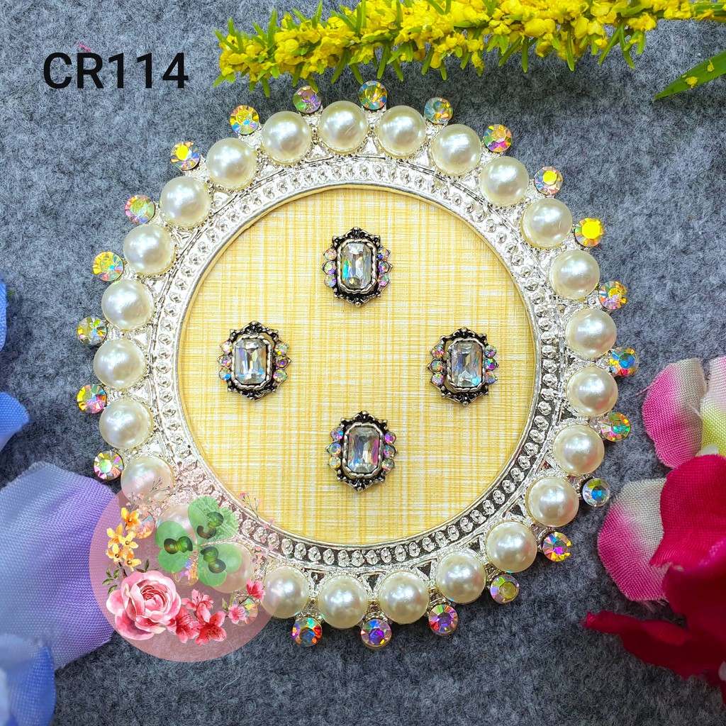 Mã CR114 . Charm kim loại đính đá trang trí móng siêu xinh.
