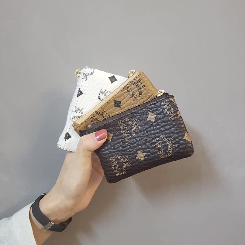 Ví cầm tay MOM kèm móc tay