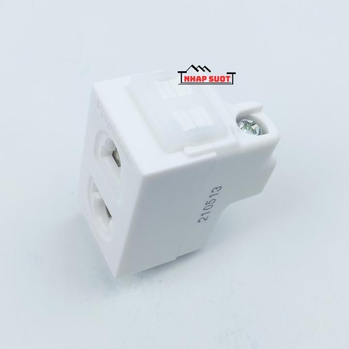 Hạt ổ cắm đơn PANASONIC màu trắng tuyết có màng che WEV 1081-7SW