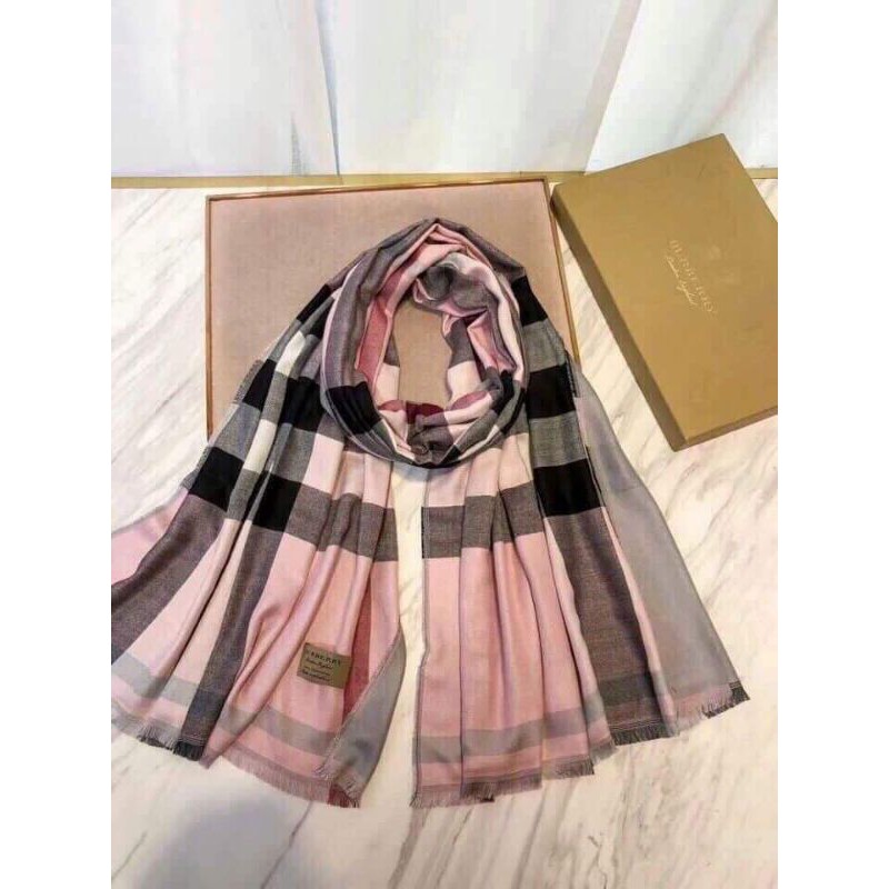 🎀KHĂN BURRBERY KẺ SỌC SIÊU SANG🎀