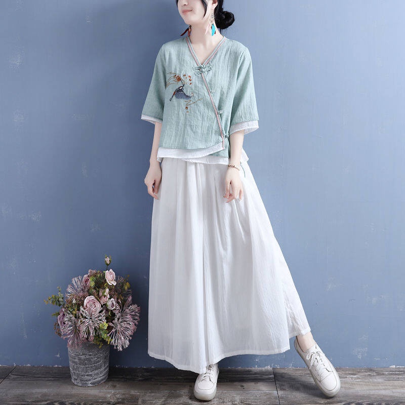 Áo Sơ Mi Cotton Lanh Sát Nách Cổ Chữ V Thêu Họa Tiết Hoa Và Chim Thời Trang Cho Nữ